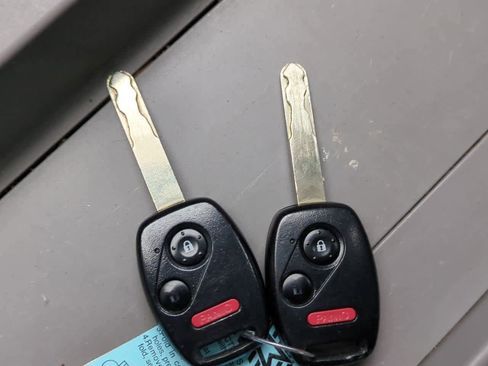 Used 2014 Honda Odyssey LX image 32