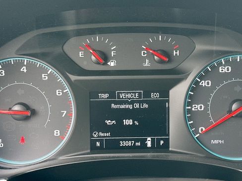 Used 2021 Chevrolet Traverse LS image 13