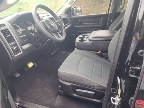 Used 2021 RAM 1500 Tradesman w/ Chrome Plus Package RWD image 8