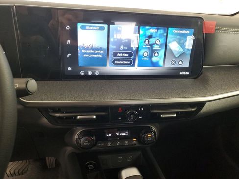 New 2026 Nissan Kicks SV image 16