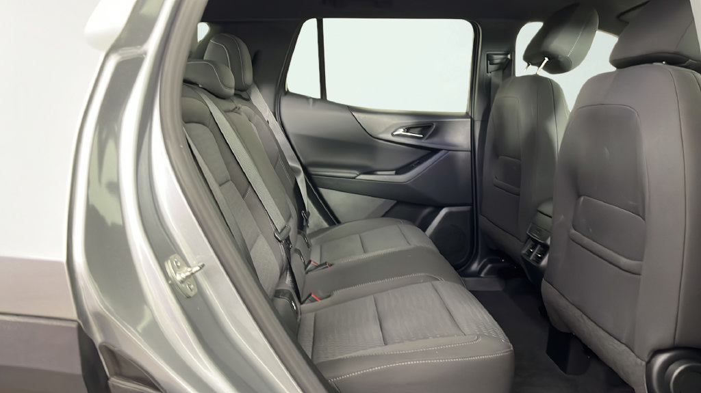 Used 2025 Chevrolet Equinox LT AWD/4WD image 19