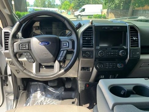 Used 2019 Ford F150 XLT w/ Equipment Group 302A Luxury AWD/4WD image 15