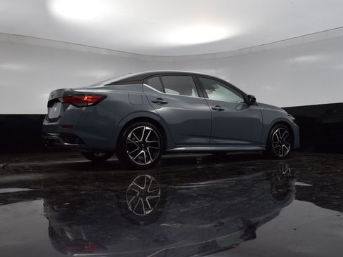 Used 2025 Nissan Sentra SR image 22