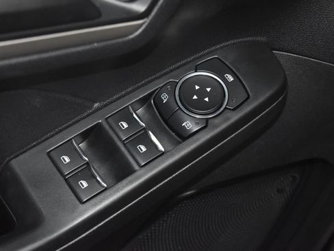 Used 2022 Ford Escape SE image 5