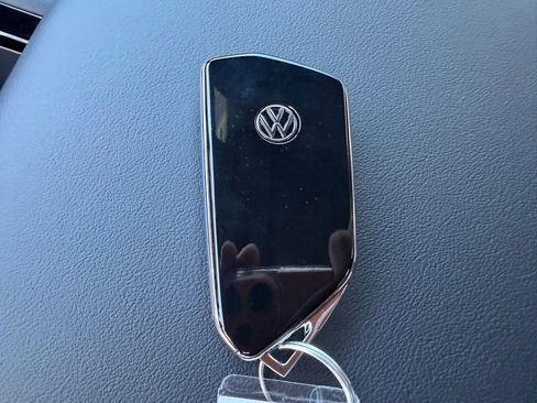 New 2026 Volkswagen Atlas Cross Sport SEL Premium R-Line image 34