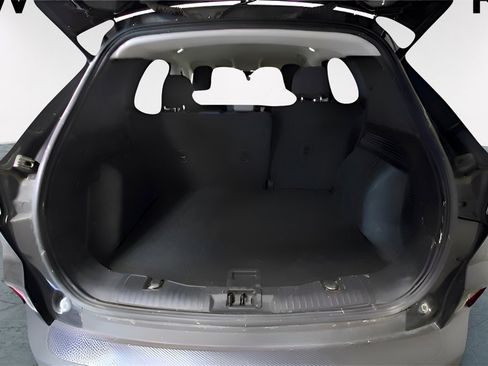 Used 2022 Ford Escape SE w/ SE Sport Appearance Package image 21