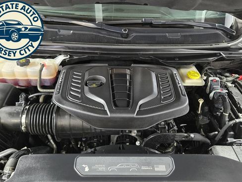 Used 2024 Jeep Wagoneer L Series II AWD/4WD image 45
