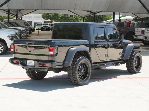 Used 2023 Jeep Gladiator Rubicon AWD/4WD image 5