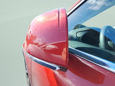 Used 2023 Volvo XC40 B5 Plus w/ Driver Assist Package image 4