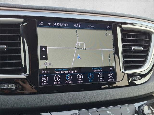 Used 2018 Chrysler Pacifica Touring Plus FWD image 14