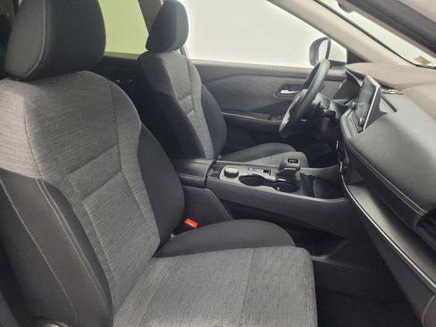 Used 2023 Nissan Rogue SV image 21