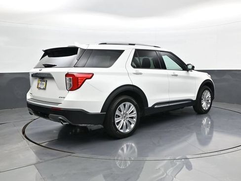 Used 2024 Ford Explorer Limited w/ Limited Technology Package AWD/4WD image 5