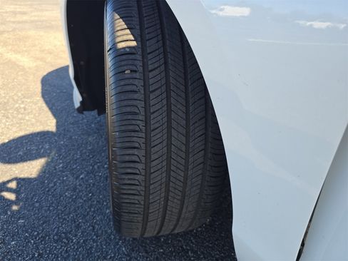 Certified 2025 Honda Accord SE image 29