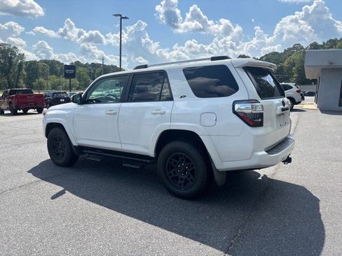 Used 2020 Toyota 4Runner SR5 Premium w/ Moonroof Package AWD/4WD image 5