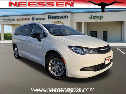 New 2026 Chrysler Voyager LX image 1