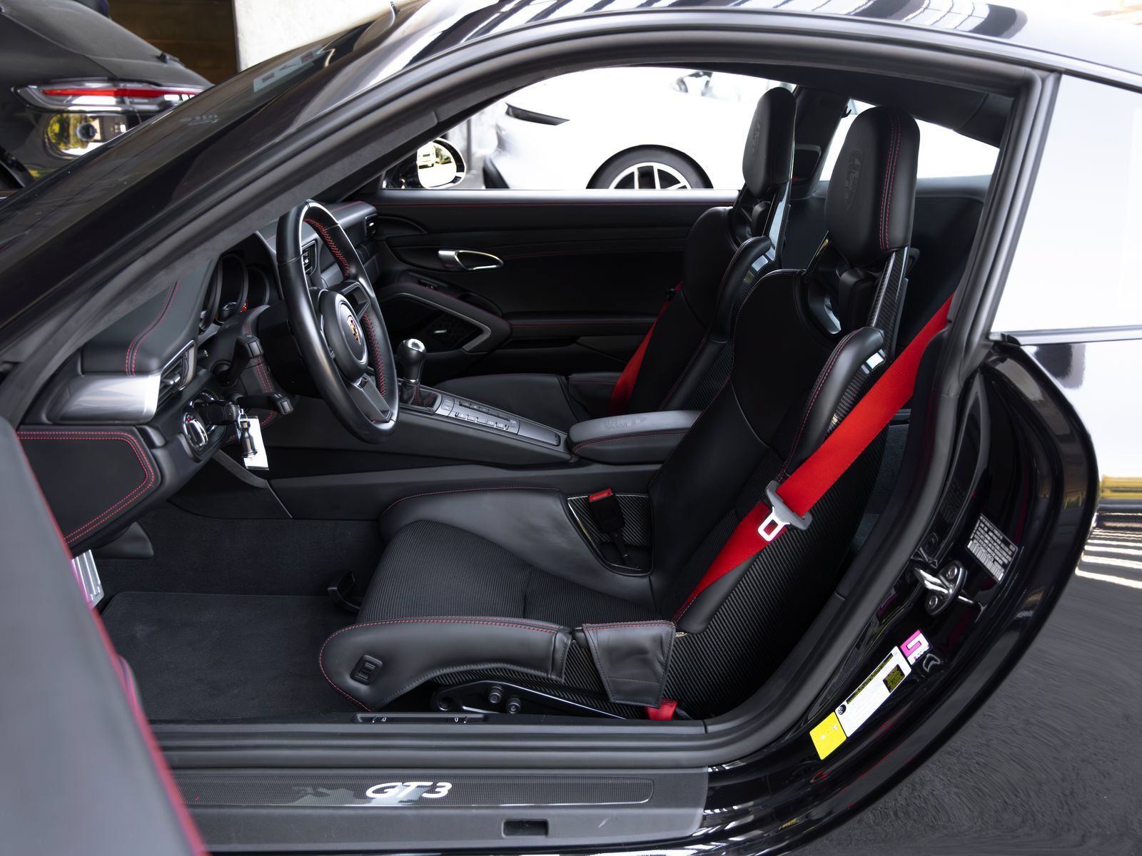 Certified 2019 Porsche 911 GT3 RWD image 25