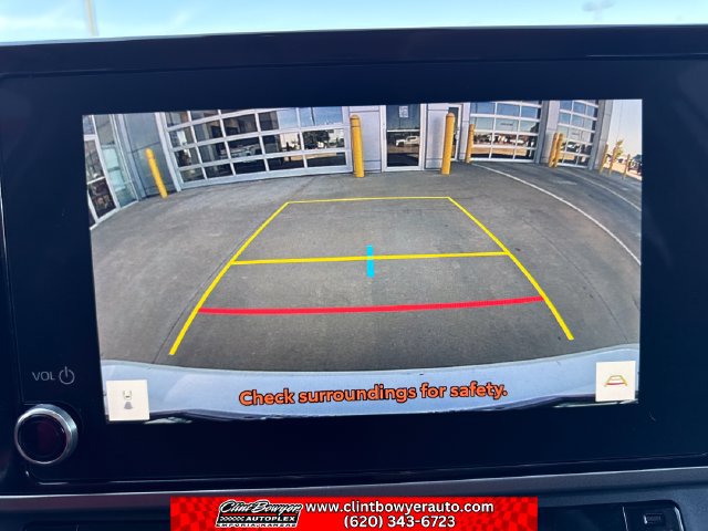 Used 2025 Toyota Camry LE FWD image 21