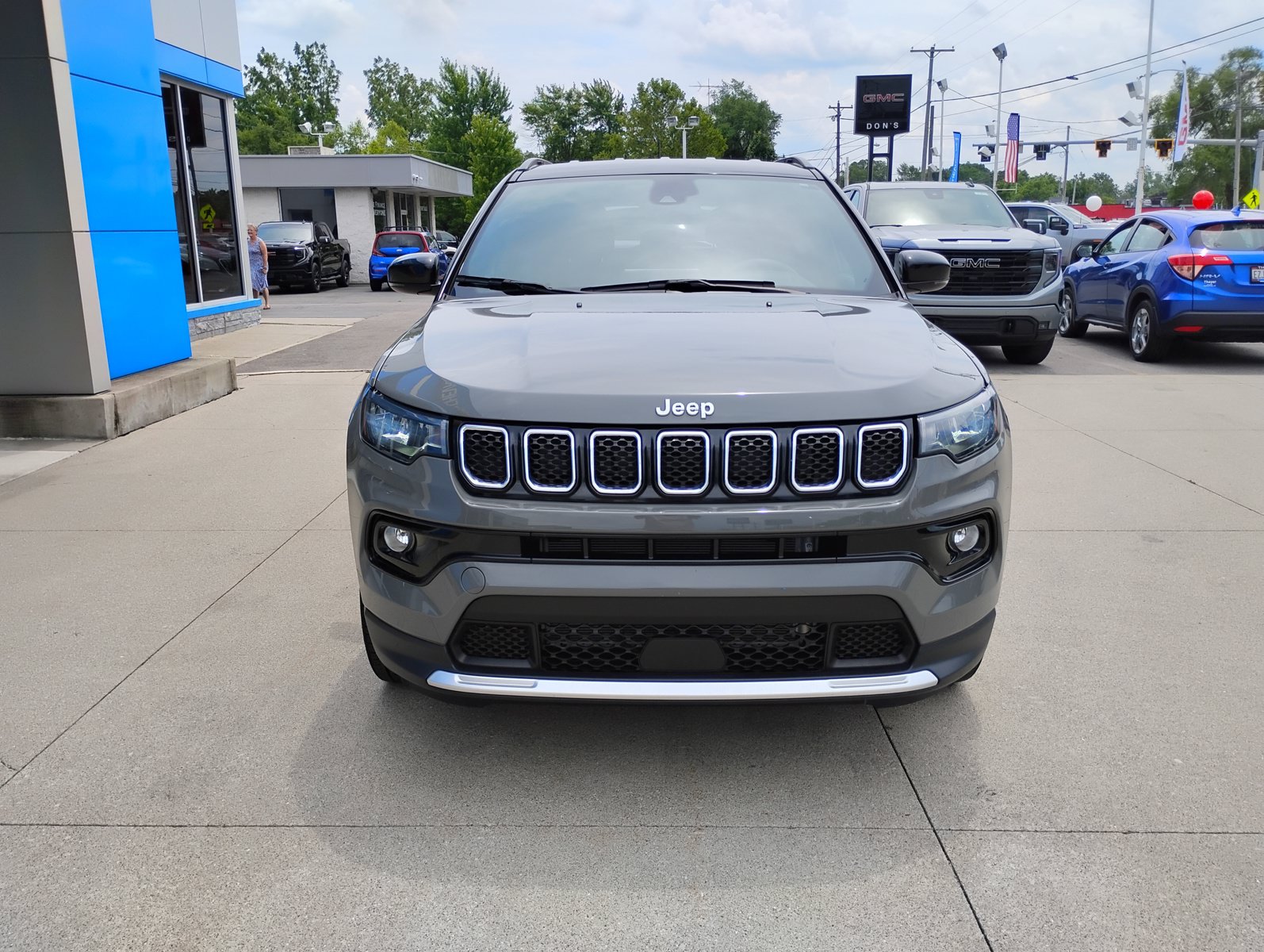 Used 2023 Jeep Compass Limited AWD/4WD image 14