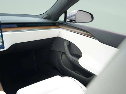 Used 2021 Tesla Model S Plaid image 42