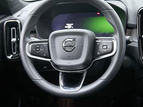 Certified 2023 Volvo XC40 Recharge Ultimate w/ Protection Package Premier image 25