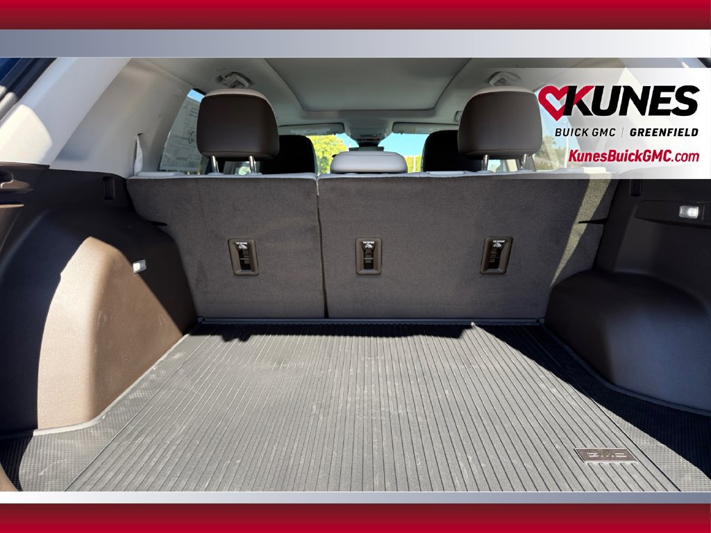 New 2027 GMC Terrain Denali w/ LPO, Floor Liner Package AWD/4WD image 38