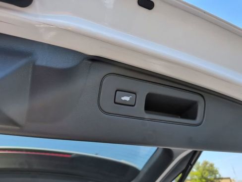 Used 2023 Honda Passport Elite image 17