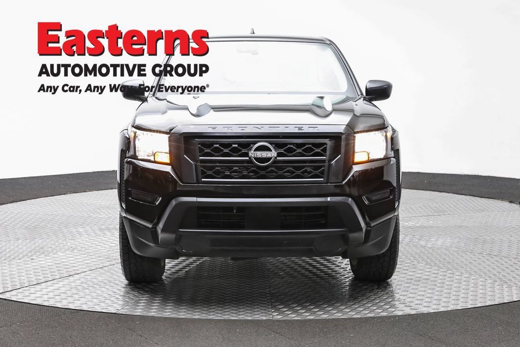 Used 2022 Nissan Frontier S RWD image 2