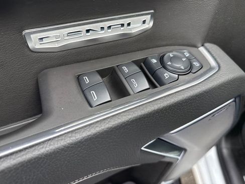 Used 2025 GMC Sierra 1500 Denali w/ Denali Reserve Package image 10