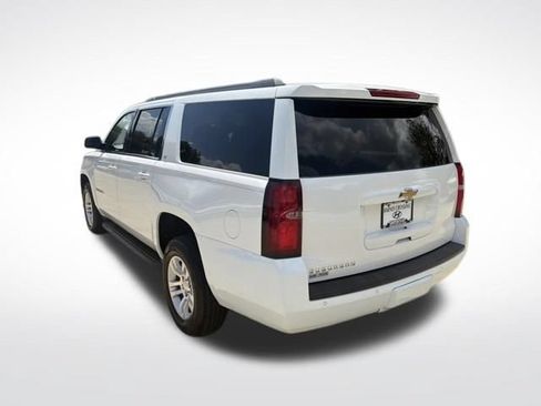 Used 2016 Chevrolet Suburban LT w/ Luxury Package RWD image 5