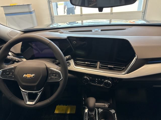 New 2026 Chevrolet Trax LT w/ Driver Confidence Package FWD image 29