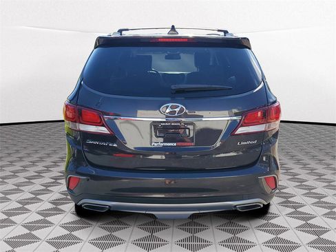 Used 2017 Hyundai Santa Fe Limited image 5