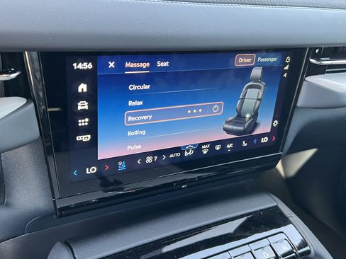 New 2025 Lincoln Navigator L Reserve w/ Jet Appearance Package image 21