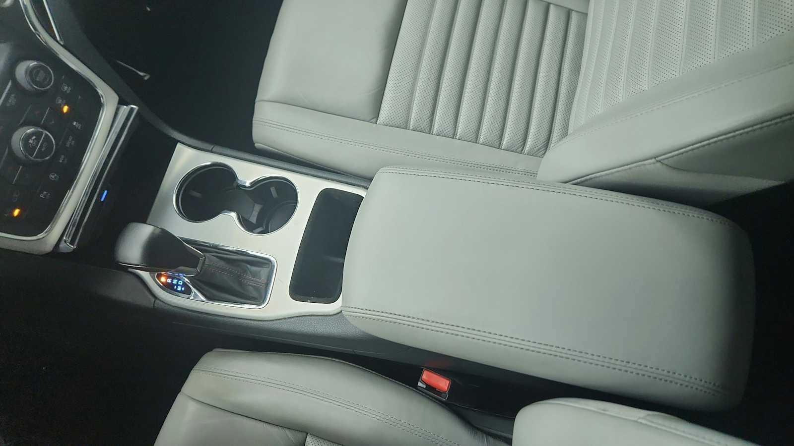 Used 2018 Jeep Grand Cherokee Limited RWD image 19