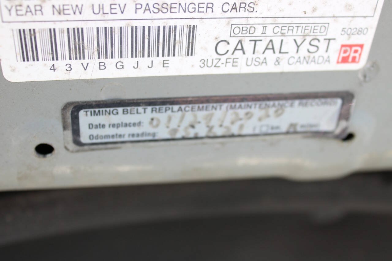 Used 2002 Lexus SC 430 Convertible RWD image 32