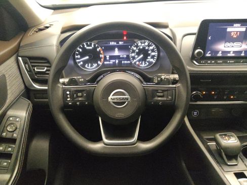 Used 2021 Nissan Rogue S FWD image 22