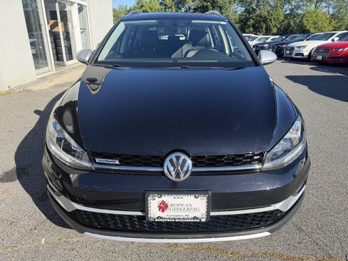 Used 2018 Volkswagen Golf Alltrack SE AWD/4WD image 2