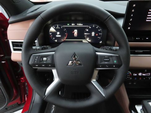 New 2026 Mitsubishi Outlander SEL AWD/4WD image 10