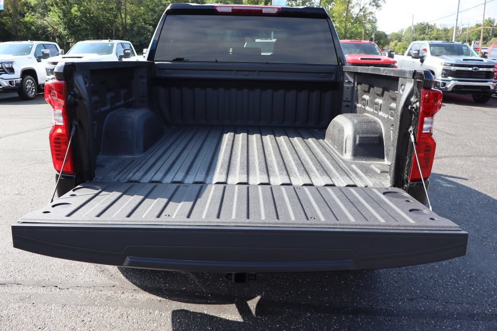 New 2026 Chevrolet Silverado 1500 Custom w/ Rally Edition AWD/4WD image 24