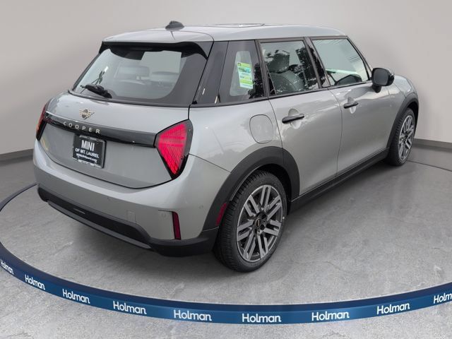 New 2026 MINI Cooper 4-Door Hardtop FWD image 5