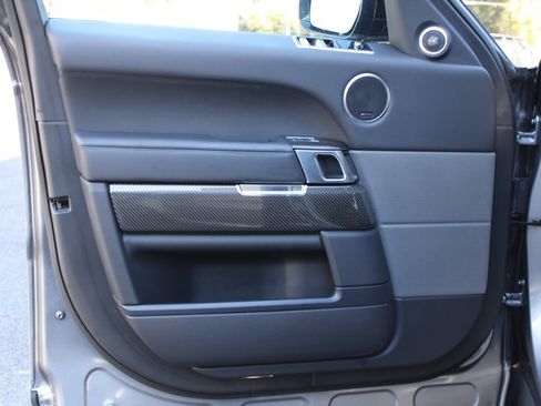 Used 2022 Land Rover Range Rover Sport SVR image 14