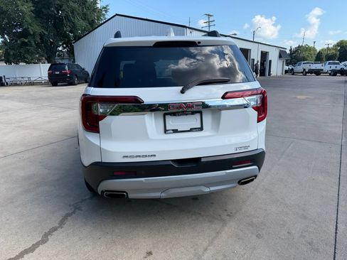 Used 2023 GMC Acadia SLT FWD image 30