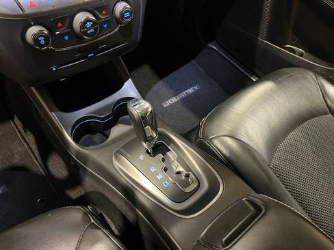 Used 2017 Dodge Journey Crossroad w/ Popular Equipment Group image 19