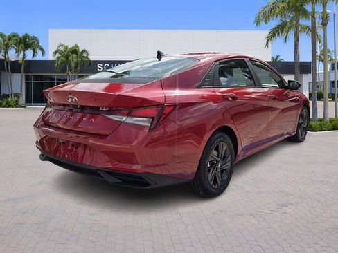 Used 2021 Hyundai Elantra SEL image 7