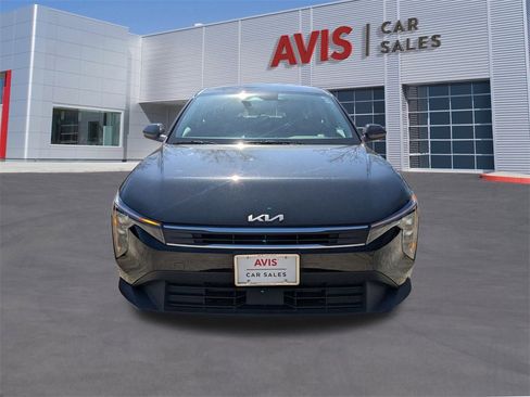 Used 2025 Kia K4 LXS image 2