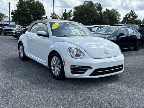 Used 2017 Volkswagen Beetle 1.8T S FWD image 6