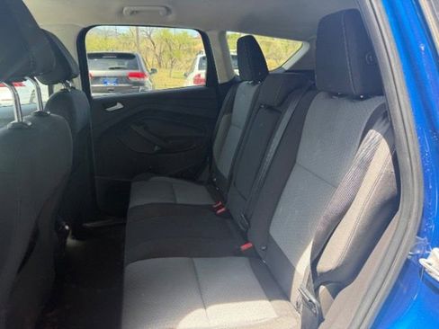 Used 2017 Ford Escape SE FWD image 15