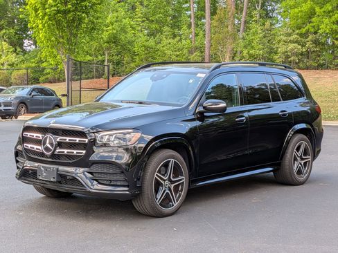 Used 2022 Mercedes-Benz GLS 450 4MATIC w/ AMG Line Exterior image 5