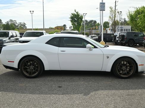 Used 2023 Dodge Challenger SRT Hellcat RWD image 11