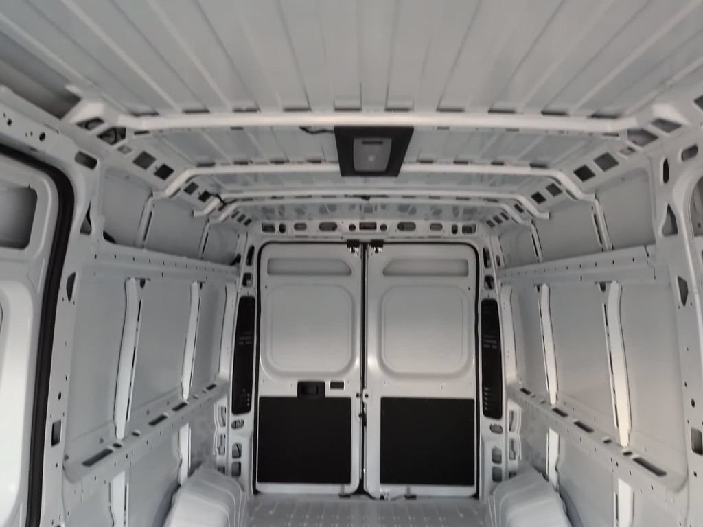New 2026 RAM ProMaster 2500 w/ Premium Convenience Group FWD image 31
