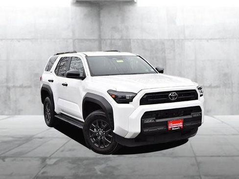 Used 2025 Toyota 4Runner 4WD image 2